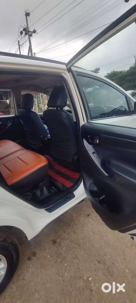 Toyota Innova Crysta 2.4 G Mt 7 Str, 2017, Diesel