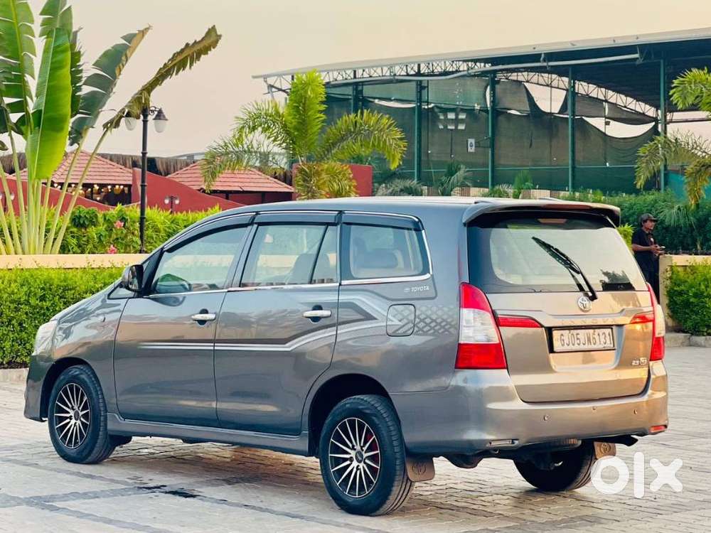 Toyota Innova 2.5 G (diesel) 8 Seater, 2016, Diesel