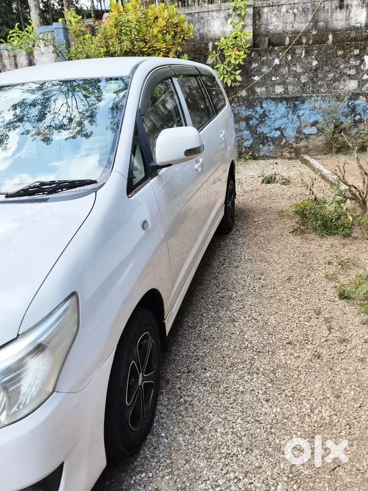 Army Officer Use Innova