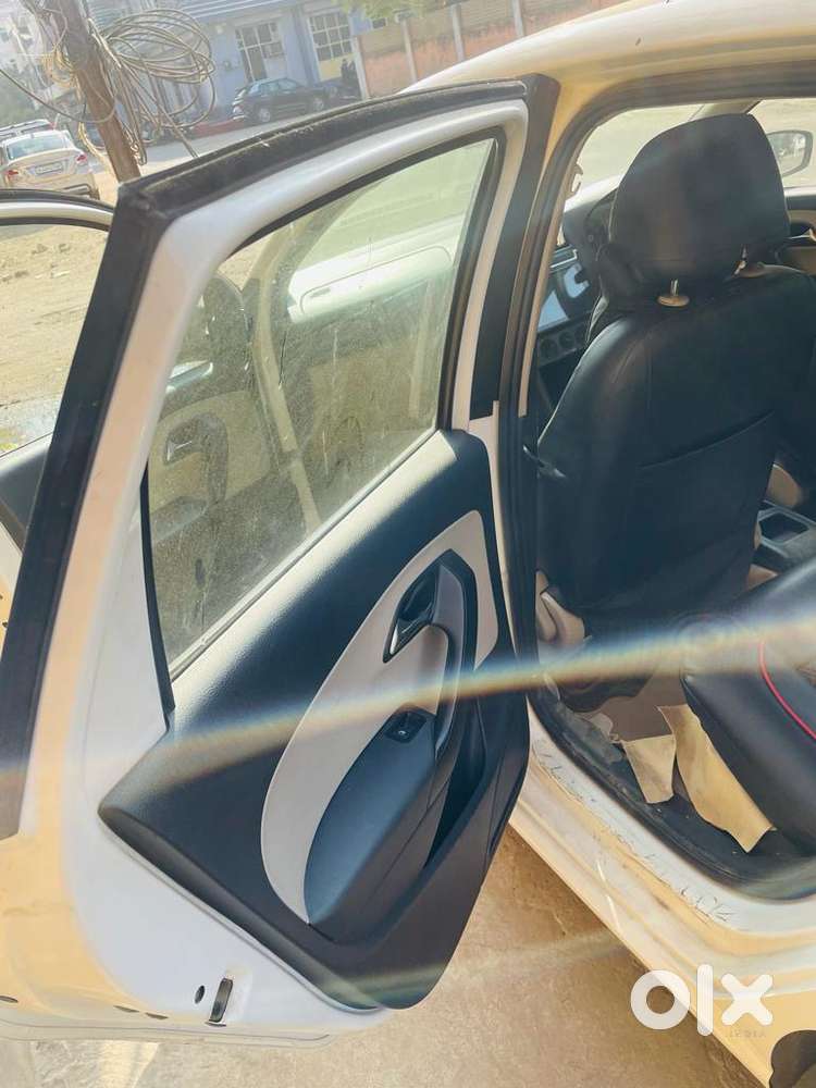 Volkswagen Polo Petrol 2012