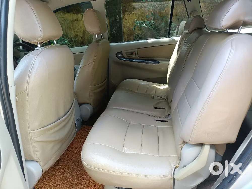 Toyota Innova 2012 Diesel 480000 Km Driven