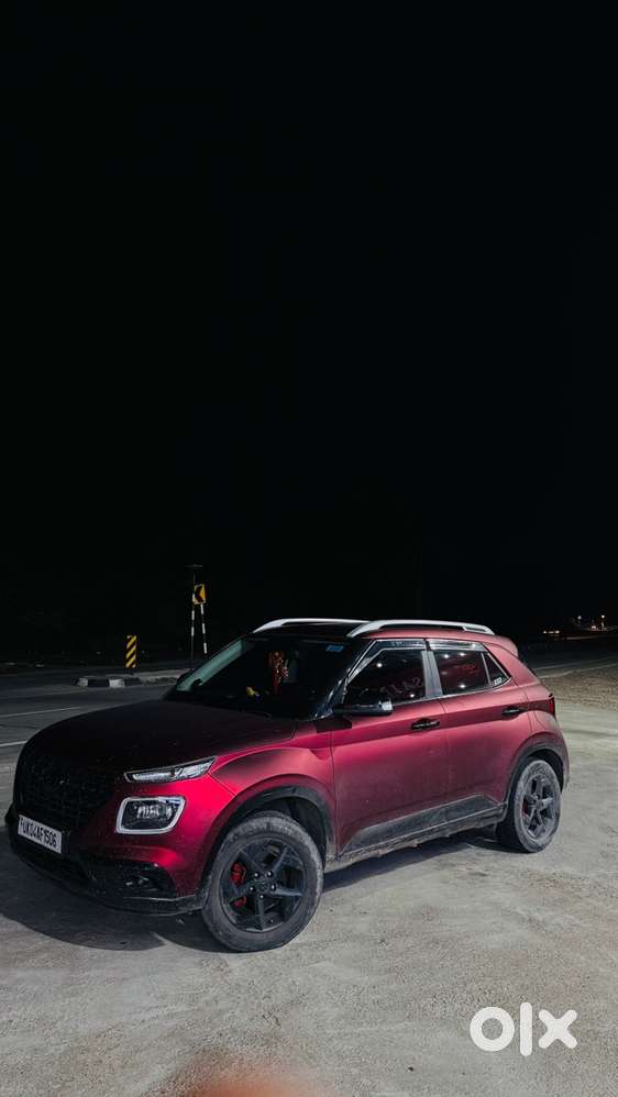 Hyundai Venue Petrol 2021