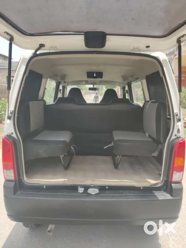 Maruti Eeco 2024 Petrol 35700 Km Good Show Room  New Car Condition