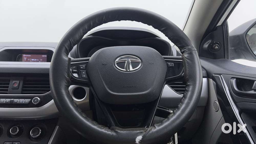 Tata Nexon 1.2 Revotron Xma, 2018, Petrol