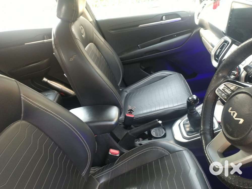 Kia Sonet Petrol 2021