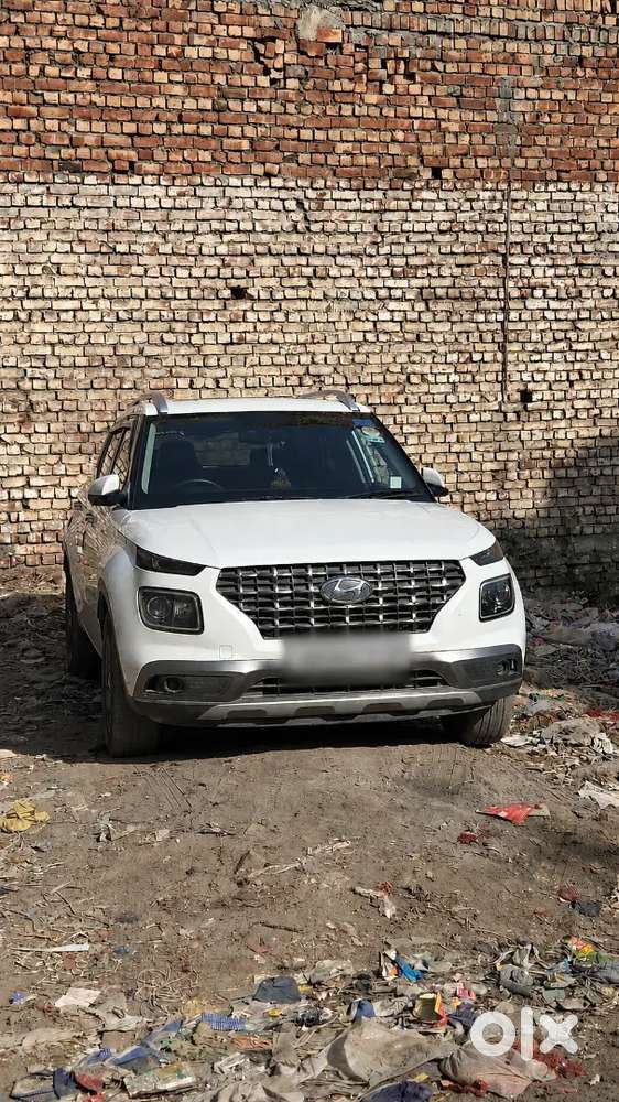 Hyundai Venue 2019 Petrol 56000 Km Driven