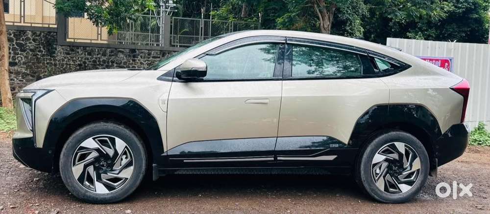 Mahindra Xev9s Others, 2025, Electric