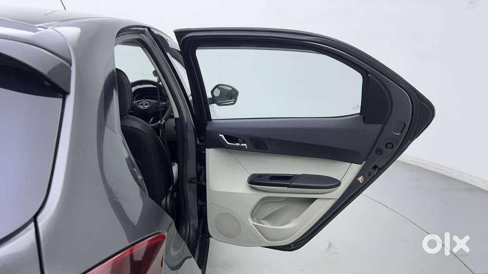 Tata Tiago Xza Plus, 2022, Petrol