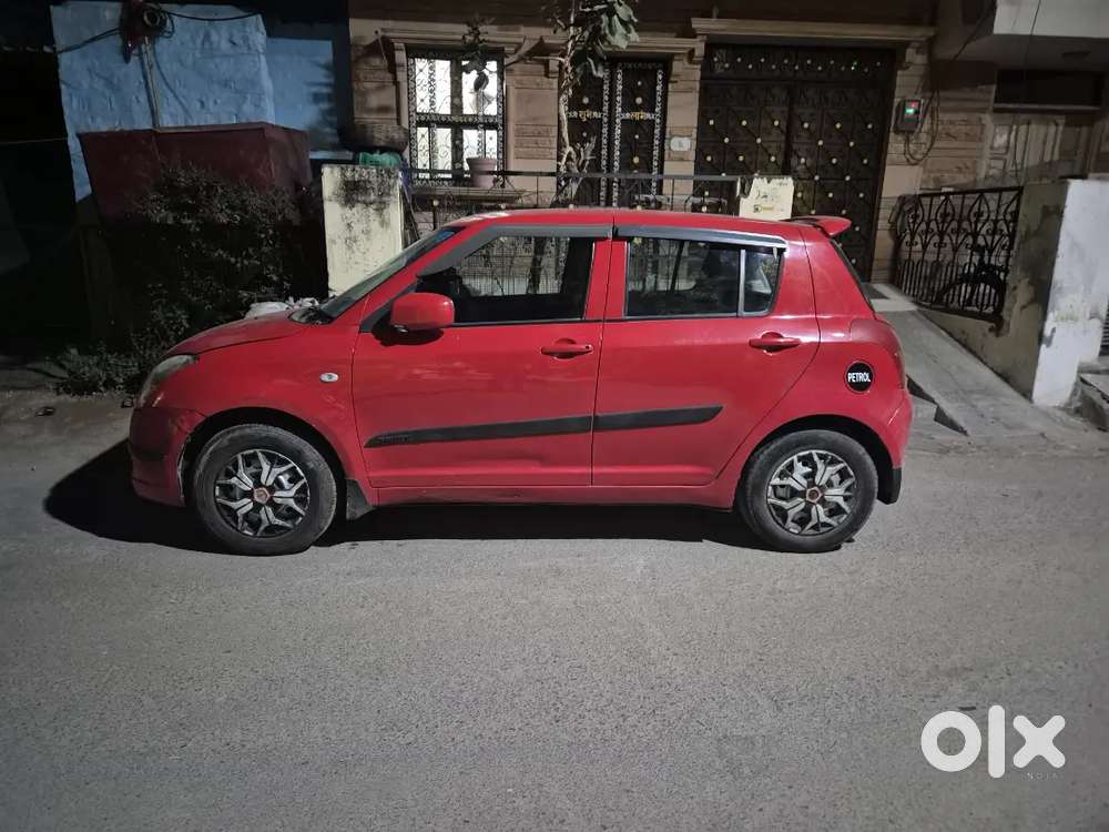 Maruti Suzuki Swift Lxi 2006