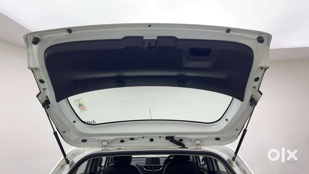 Tata Altroz 1.2 Xm Plus, 2021, Petrol