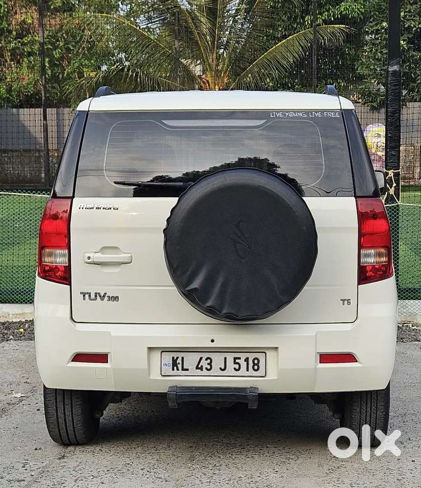 Mahindra Tuv 300 2016 Diesel 42000 Km Driven