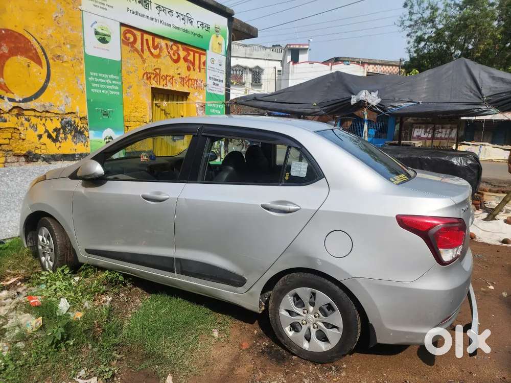 Hyundai Xcent Petrol 2015