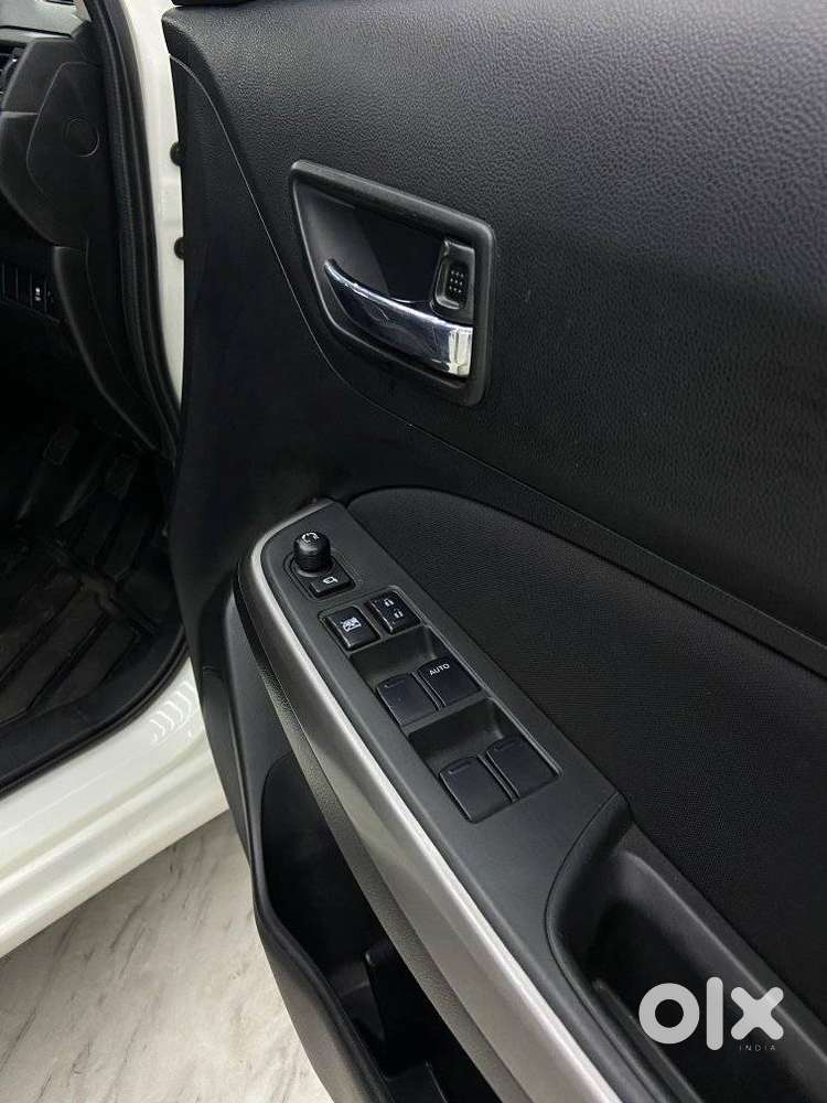 Maruti Suzuki Swift Vvt Zxi, 2024, Petrol