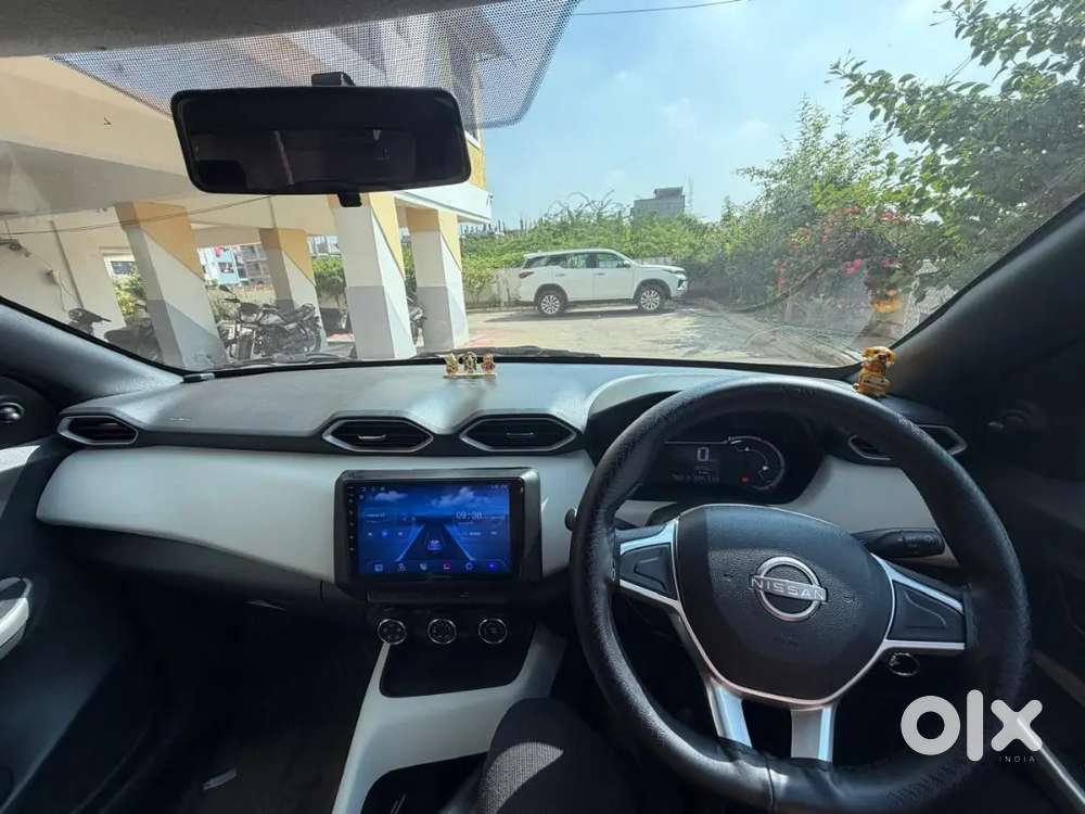 Nissan Magnite 2024 Petrol Well Maintained