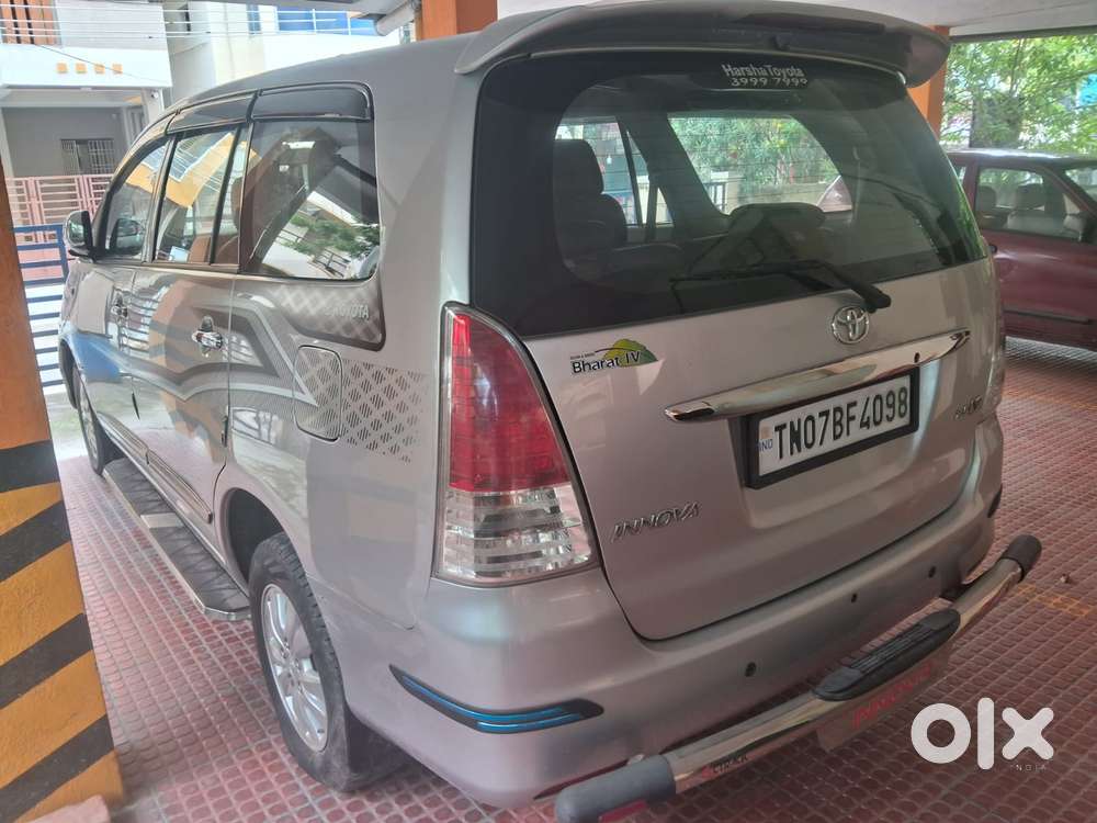 Toyota Innova 2.5 V Diesel 7-seater, 2010, Diesel