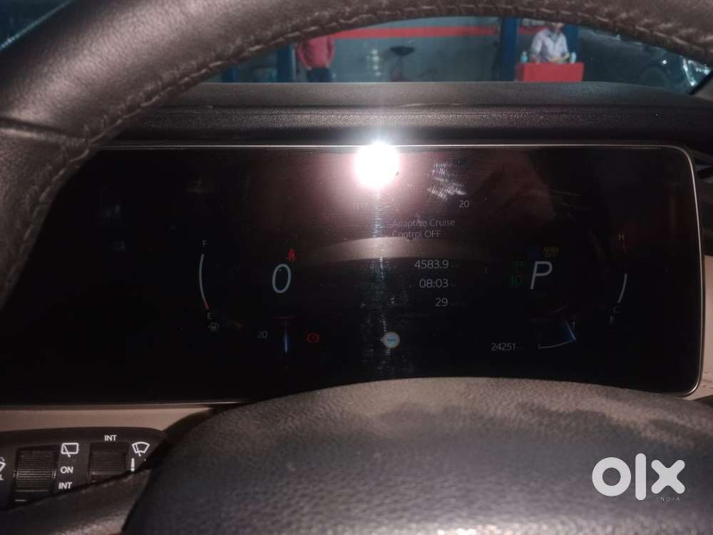 Mahindra Xuv700 Petrol 2025