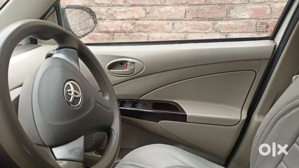 Etios Liva Petrol 2015 December