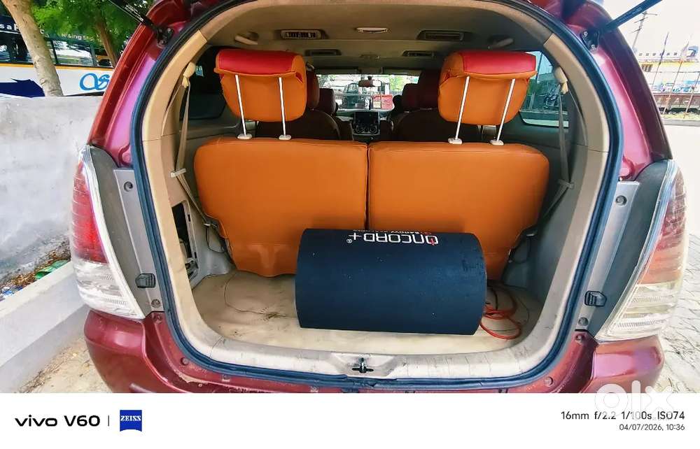 Toyota Innova 2005 Diesel 257000 Km Driven