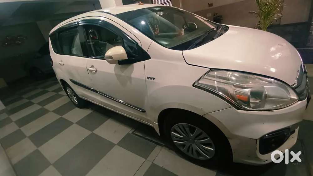 Maruti Suzuki Ertiga 2014 Petrol 204000 Km Driven/ Cng