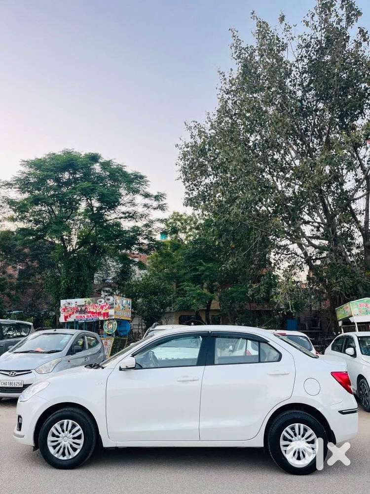 Maruti Suzuki Swift Dzire Vxi(o) Amt, 2017, Petrol