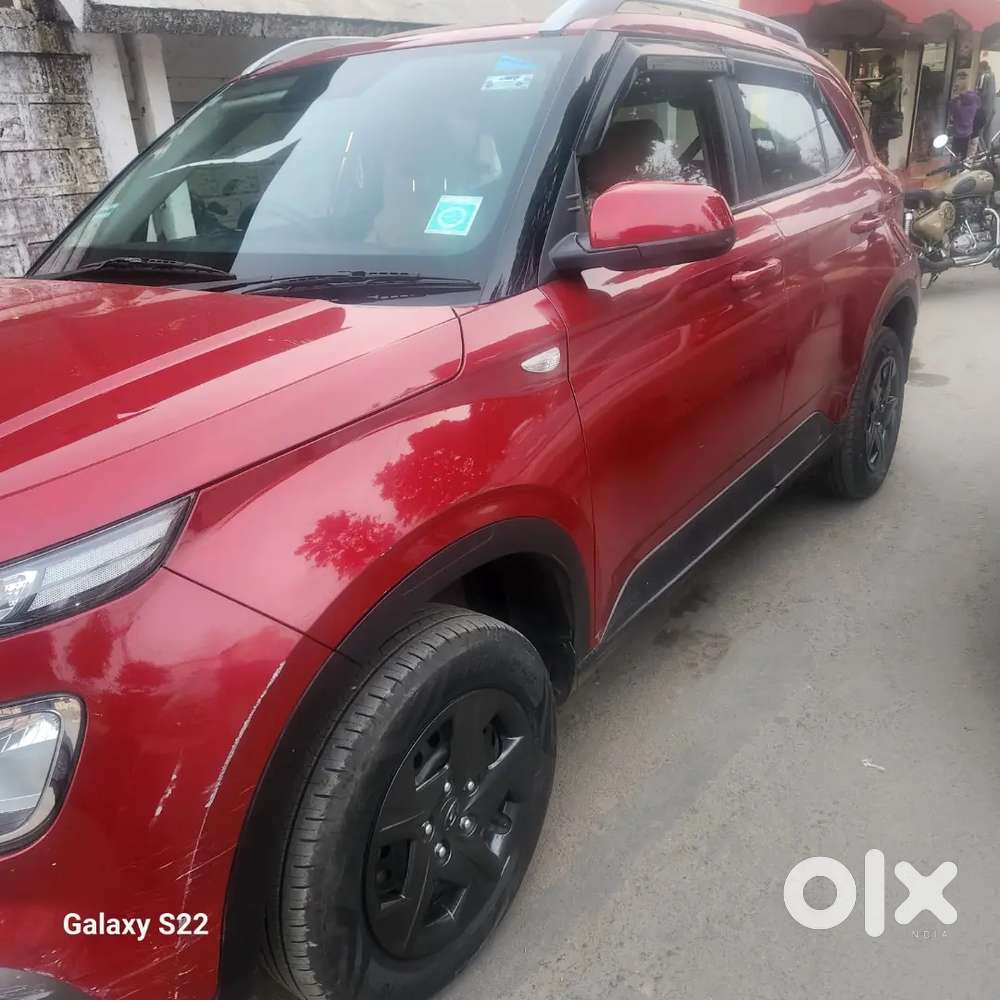 Hyundai Venue Petrol