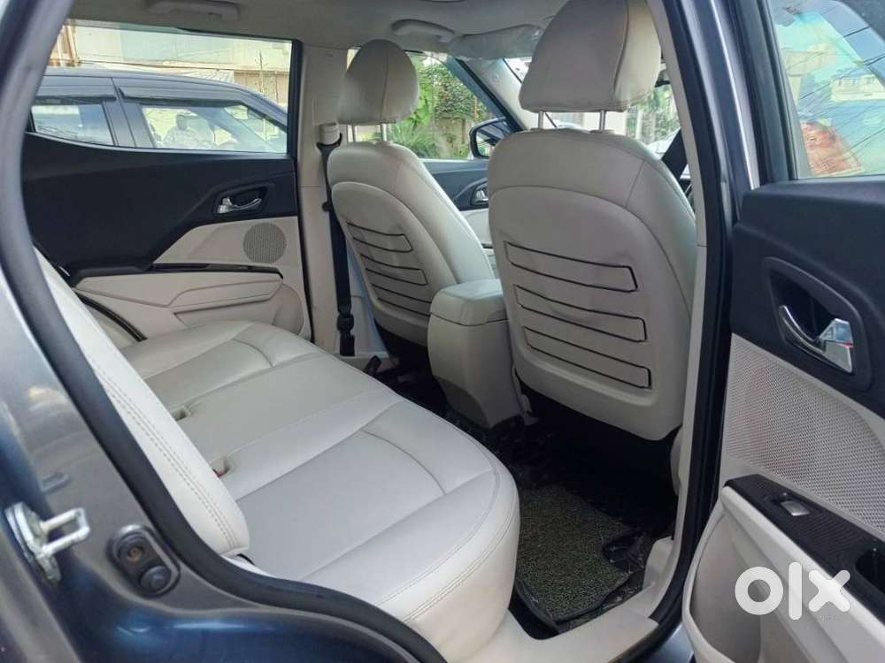 Mahindra Xuv300 W8 Option, 2021, Petrol