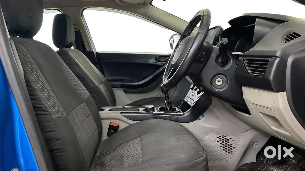 Tata Nexon 1.2 Revotron Xe, 2018, Petrol