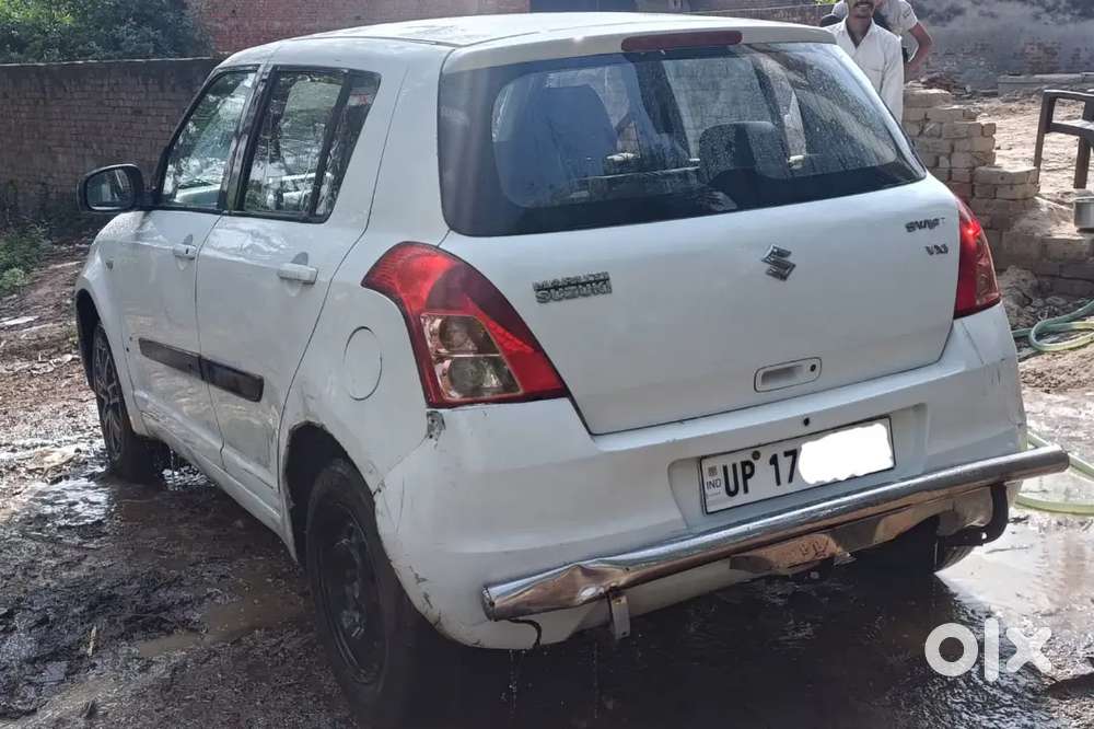 Maruti Suzuki Swift 2011 Cng & Hybrids 124000 Km Driven