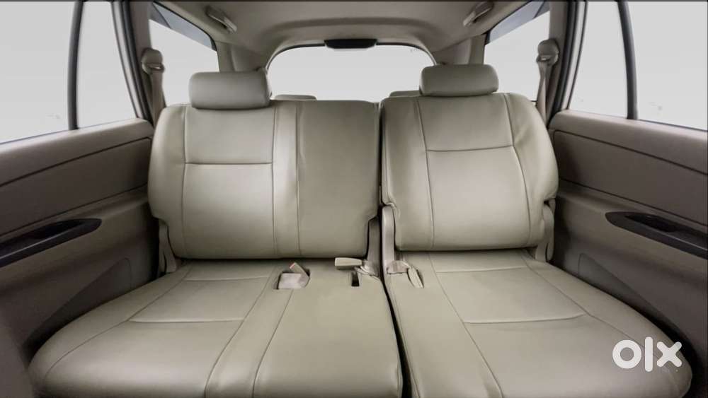 Toyota Innova 2.5 G (diesel) 8 Seater, 2012, Diesel