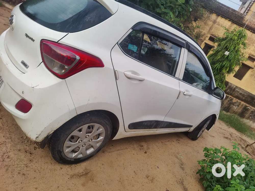 Hyundai Grand I10 Sportz 2015