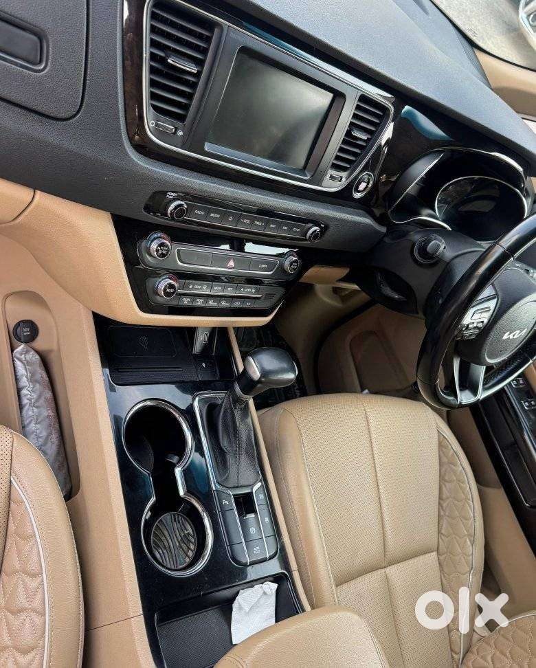 Kia Carnival Limousine Plus 7 Str, 2021, Diesel