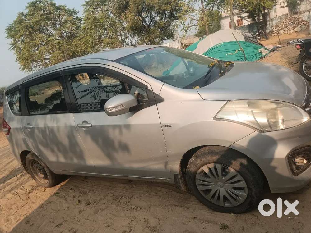 Ertiga 2013 Diesel 4 Tayar 80% New Insurance 145000 Km Driven