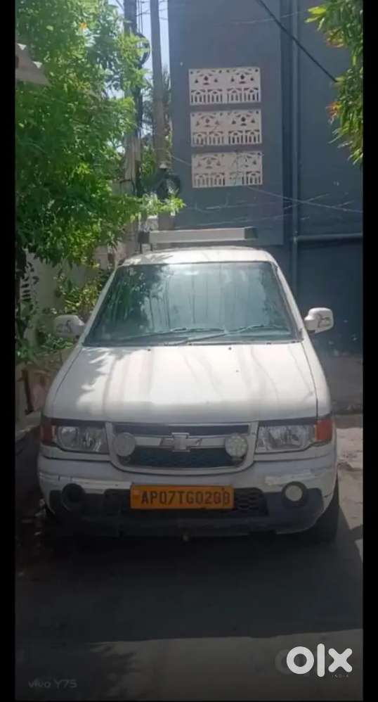 Chevrolet Tavera Neo 2015 Diesel