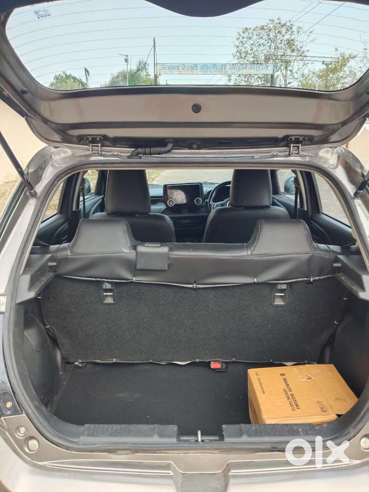 Maruti Suzuki Swift Lxi Optional-o, 2025, Petrol