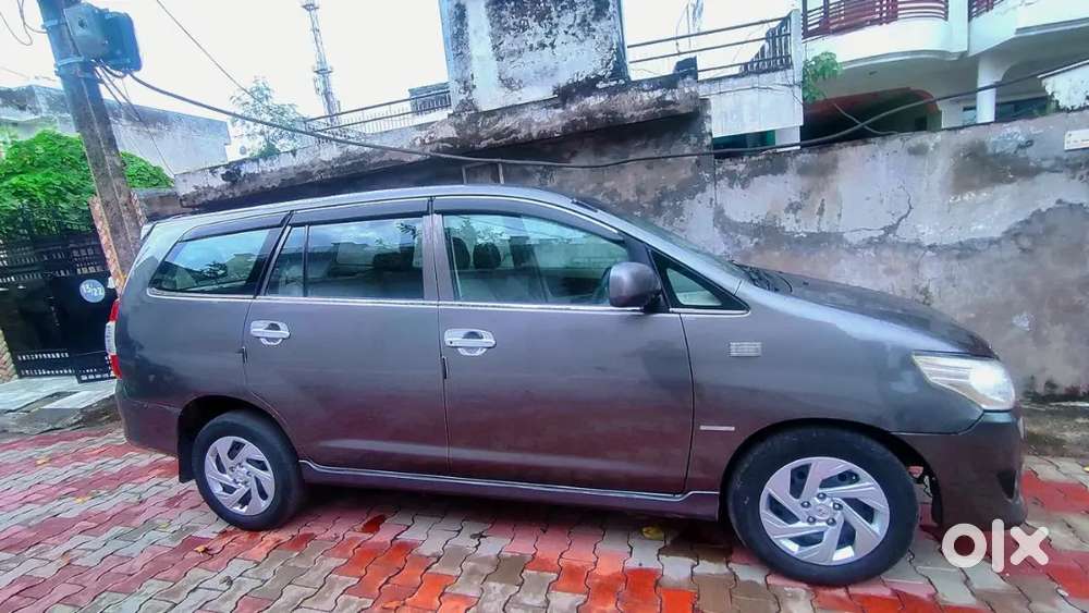 Toyota Innova 2013 Diesel Well Maintained