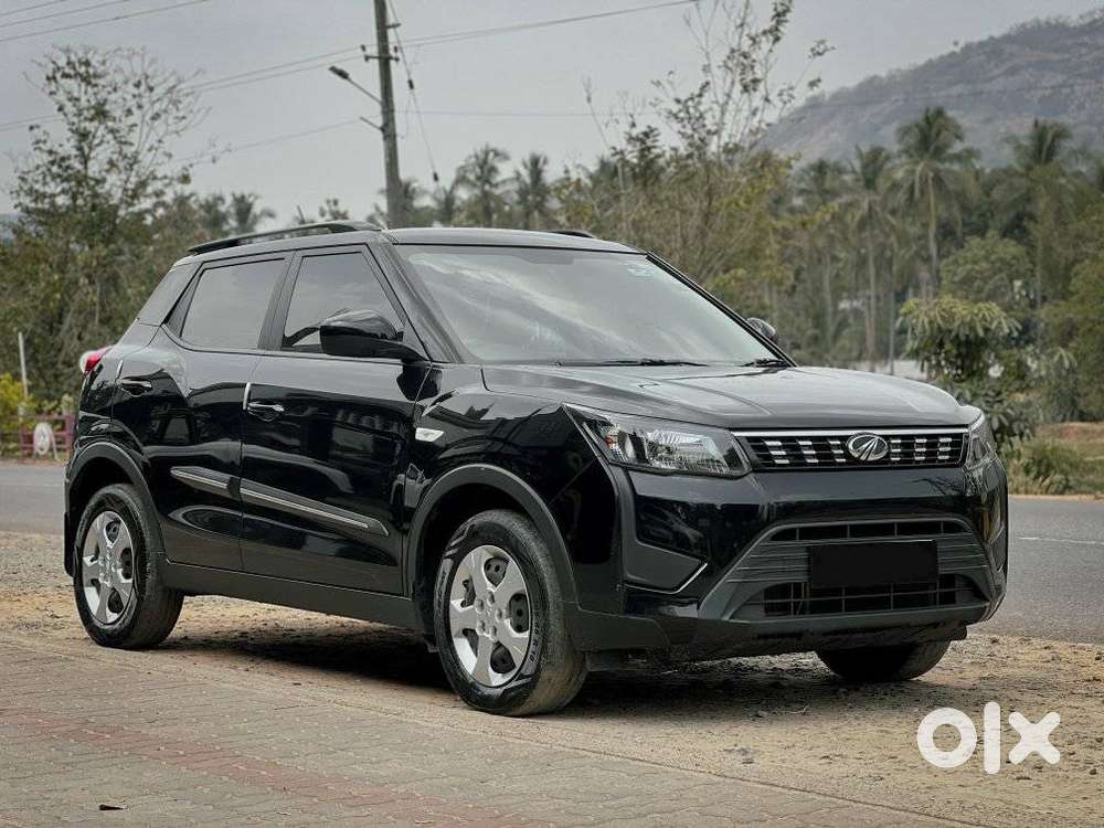 Mahindra Xuv300 W6, 2022, Petrol