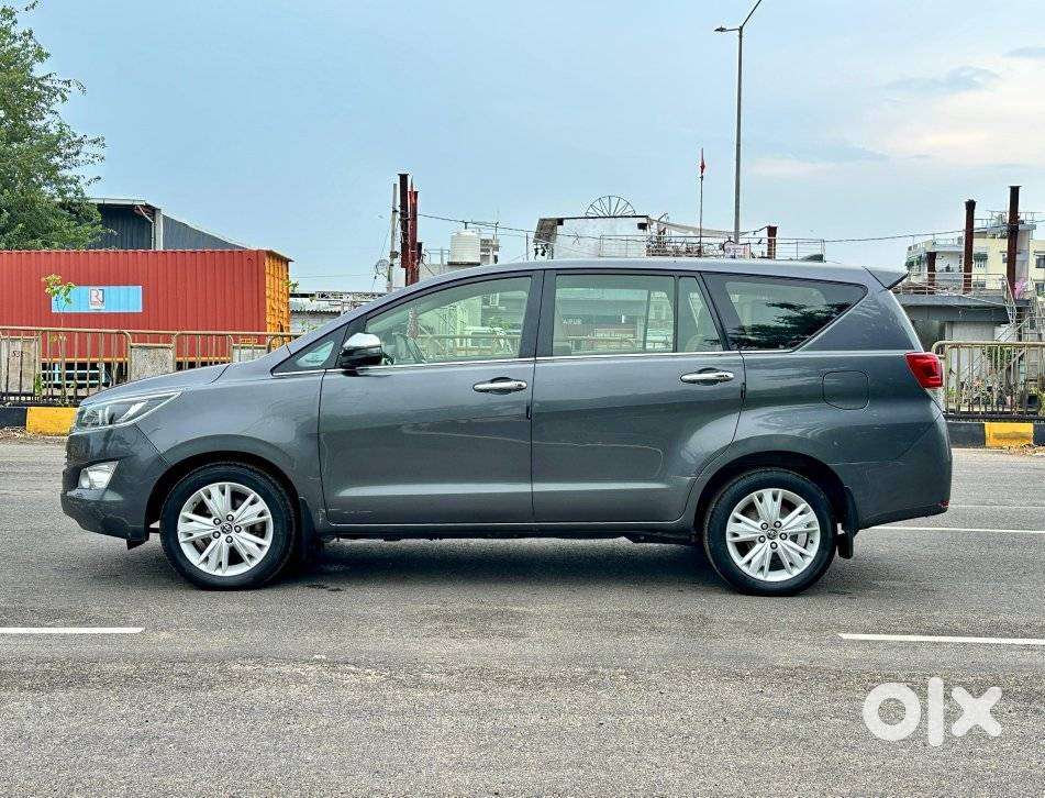 Toyota Innova Crysta [2020-ongoing] 2.4 Zx 7 Str, 2020, Diesel