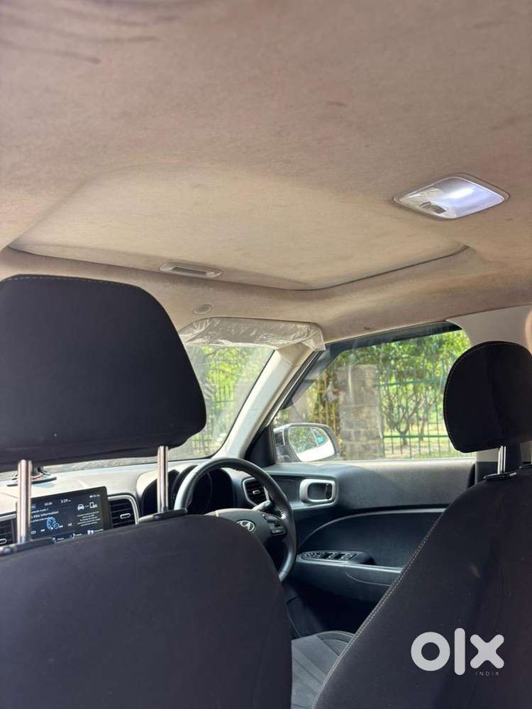 Hyundai Venue Diesel 2019  1st Owner  Sunroof  50k Kms