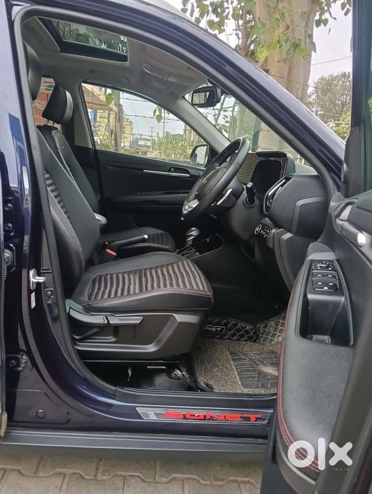 Kia Sonet Gtx Plus Dct, 2022, Petrol