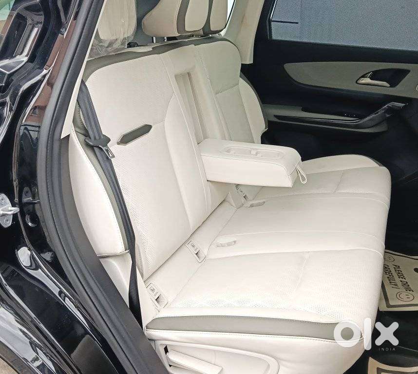 Mahindra Xev 9e Pack Three (top Model), 2025, Electric