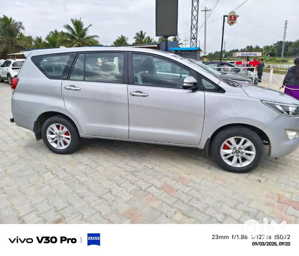 Toyota Innova Crysta Diesel 2017
