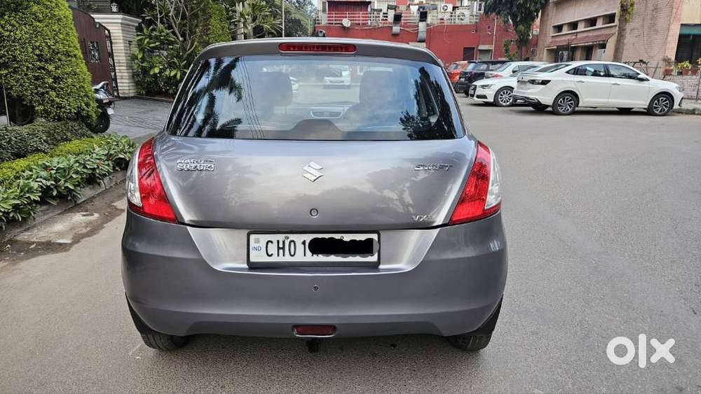 Maruti Suzuki Swift Vxi + Manual, 2012, Petrol