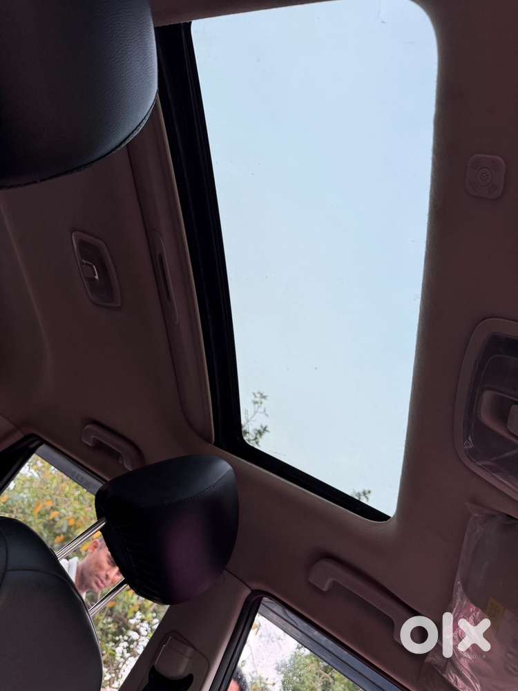 Mahindra Petrol Car 2022