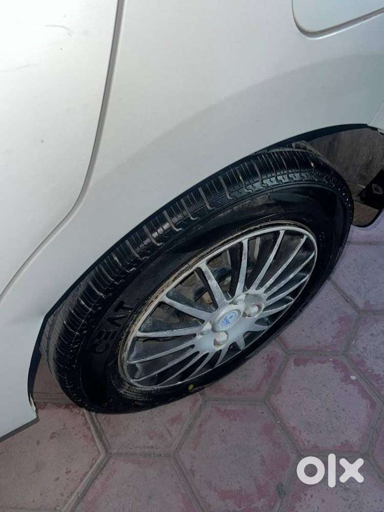 Maruti Suzuki Celerio 1.0 Vxi Amt, 2016, Petrol