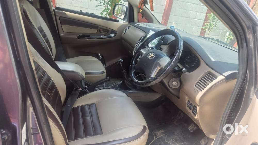 Toyota Innova Diesel 2015
