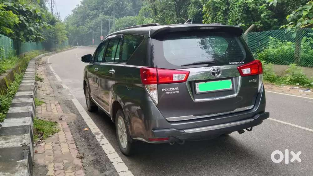 Toyota Innova Crysta 2017 Diesel 82000 Km Driven