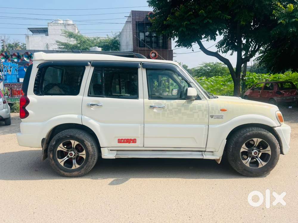 Mahindra Scorpio