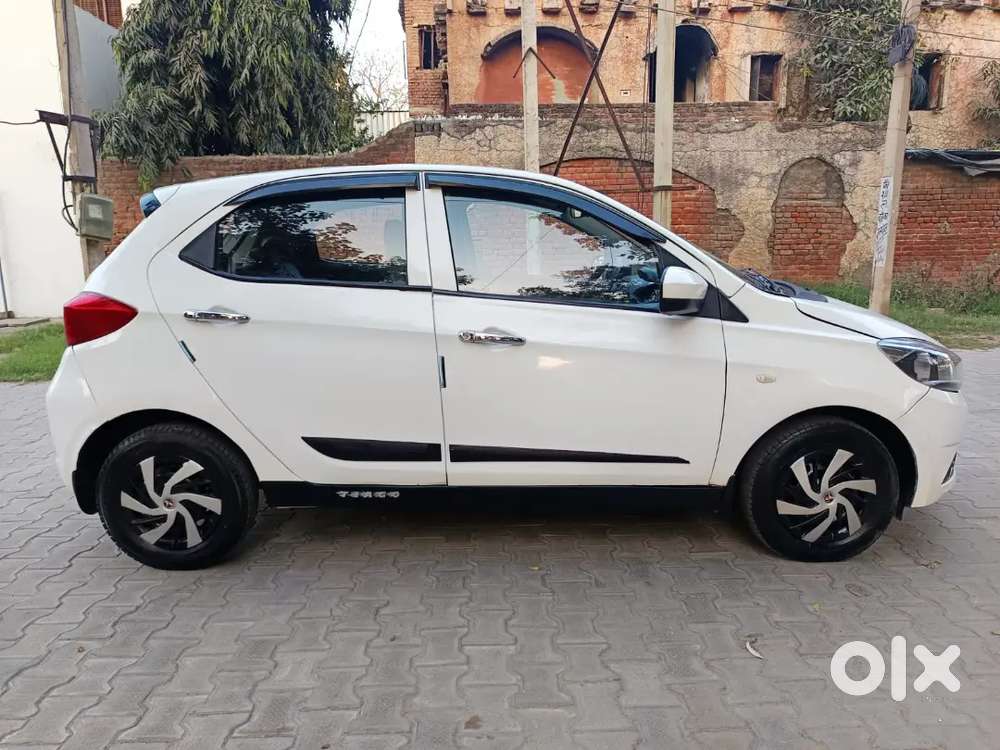 Tata Tiago 2018 Petrol