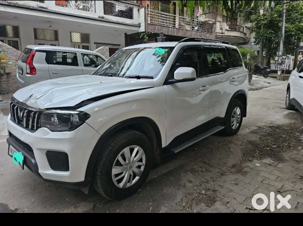 Scorpio And Diesel Z4 Automatic Just 18000