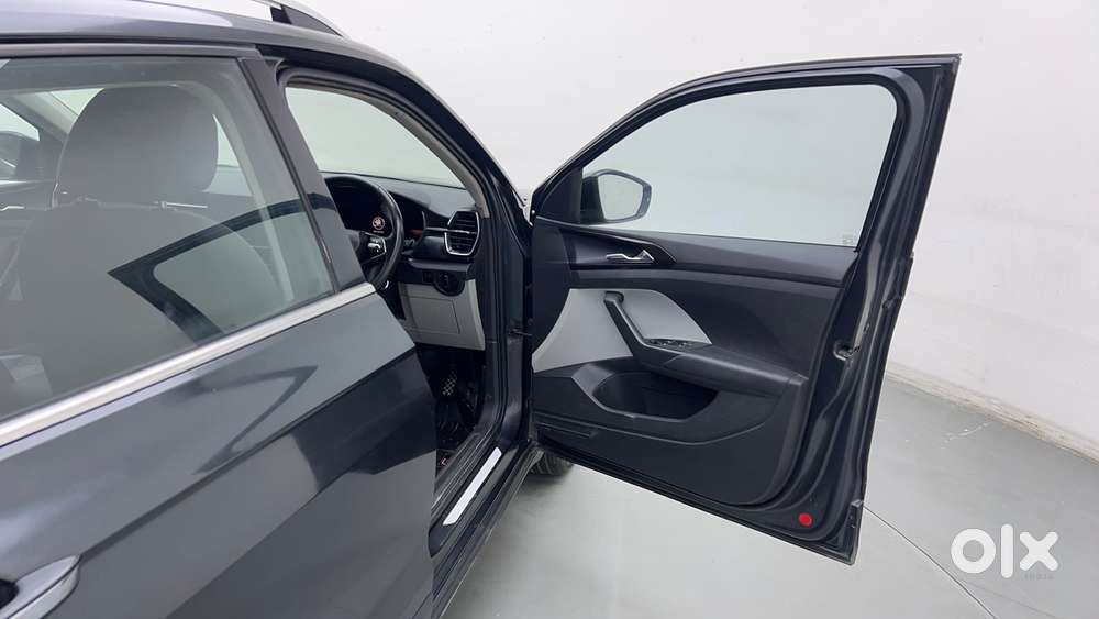 Skoda Kushaq 1.0 Tsi Style, 2022, Petrol